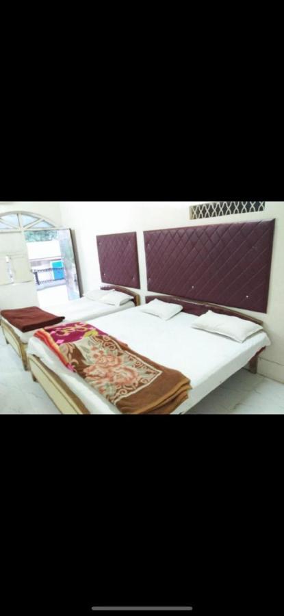 Shivam Hotel, Pāli Esterno foto
