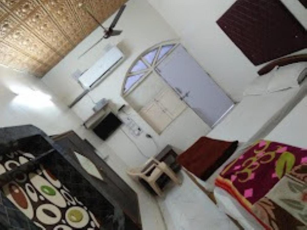 Shivam Hotel, Pāli Esterno foto